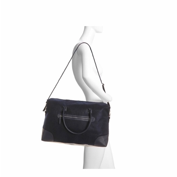 ♻️Reposted New DSW navy felt weekender bag for your traveling - Picture 2 of 14